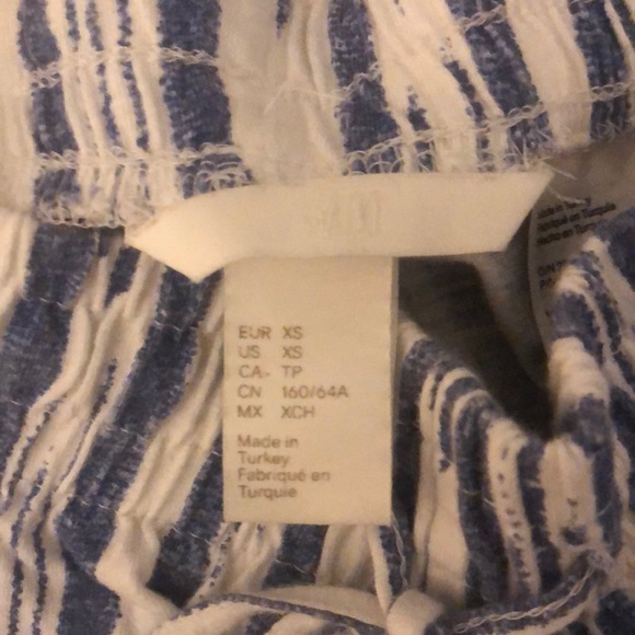 Fabric shorts - Picture 2 of 2